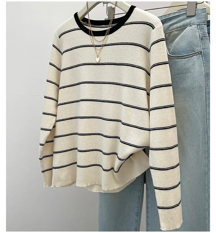 Plus Size Women 2024 Autumn Collection New Contrasting Striped Knit Sweater Fat Girl Fashion Design Sense Sweater Base Shirt Top