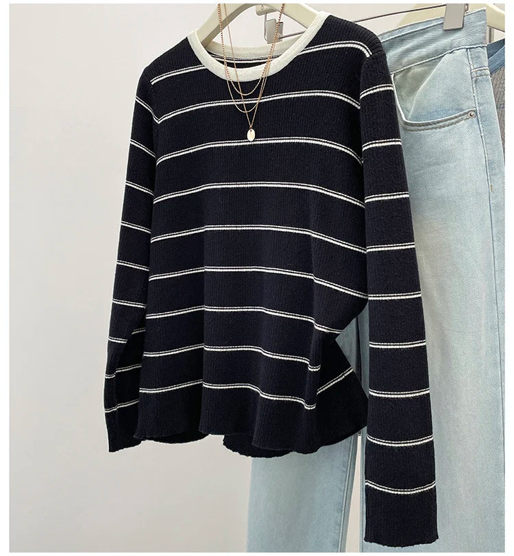 Plus Size Women 2024 Autumn Collection New Contrasting Striped Knit Sweater Fat Girl Fashion Design Sense Sweater Base Shirt Top